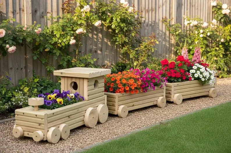 Handmade Wooden Train Planter | Garden Train with Carriages | FRYDECO