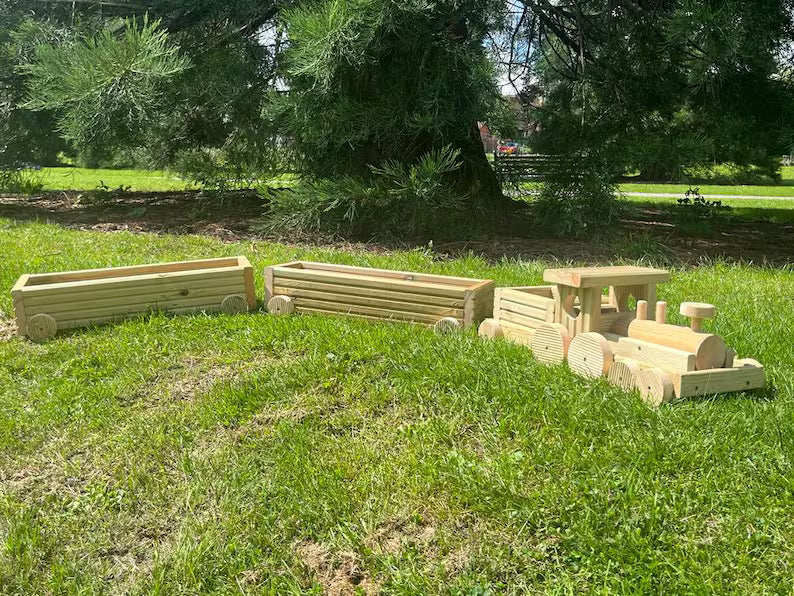 Wooden Train Planter Garden Decoration - Novelty Garden Planter | FRYDECO